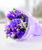 Hand Bouquet: Angel Whisper