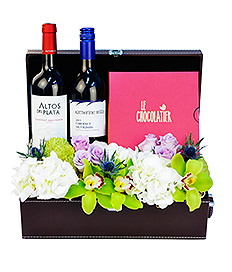 Wine hamper: Celebrations