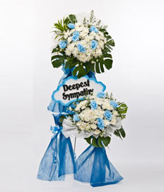Condolence Wreath: Treasure